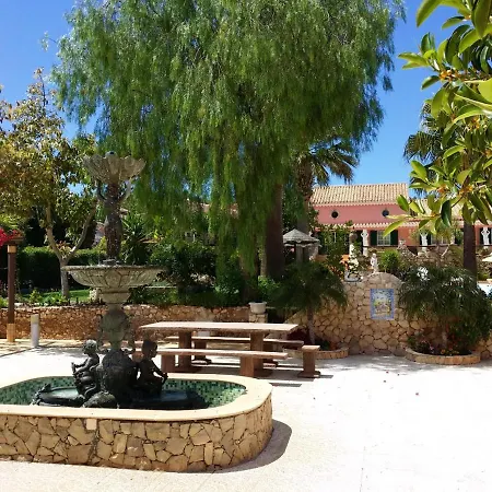 One Bedroom Appartement With Shared Pool And Furnished Terrace At Odiaxere 5 Km Away From The Beach *